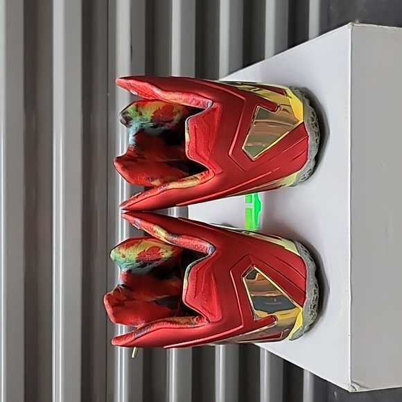 ‼️ SOLD ‼️LEBRON XI ELITE SE 'IRON MAN' - Picture 4 of 11